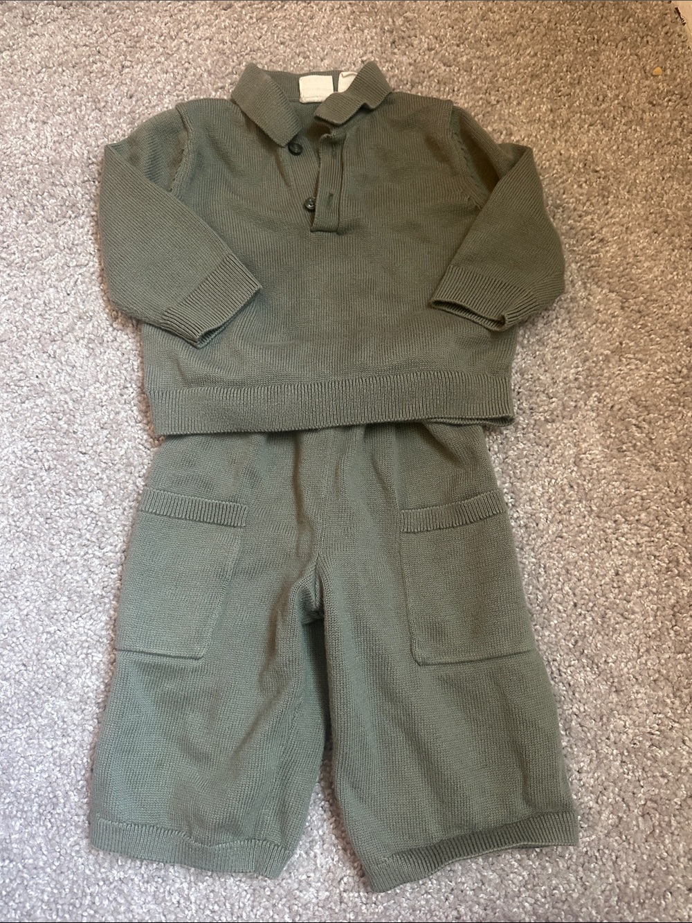 Baby GAP Olive Green Baby Knit Set